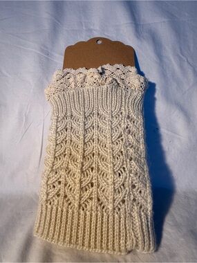 Cream Knit Lace Cuff Boot Socks